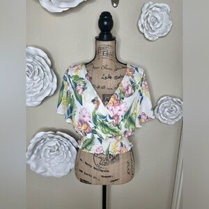June & Hudson Ruffled Tropical Print Ivory Crop Top Blouse Size Small